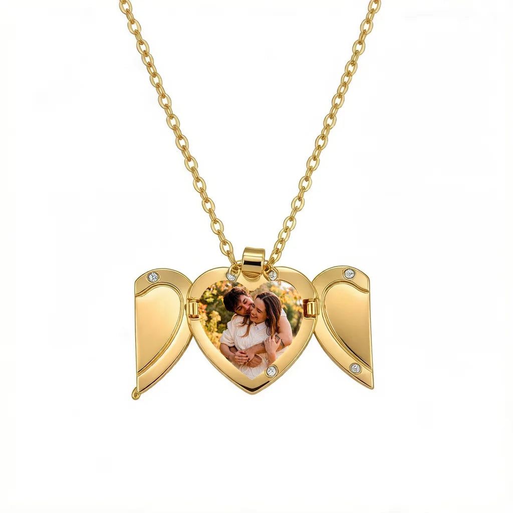 Personalized Leaf Heart Photo Locket Necklace - Gold