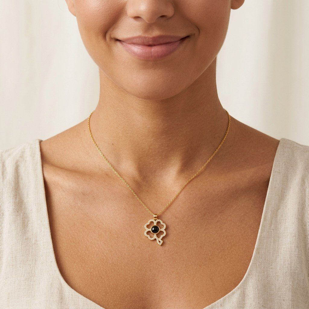 Personalized Four-Leaf Clover Hidden Photo Projection Necklace